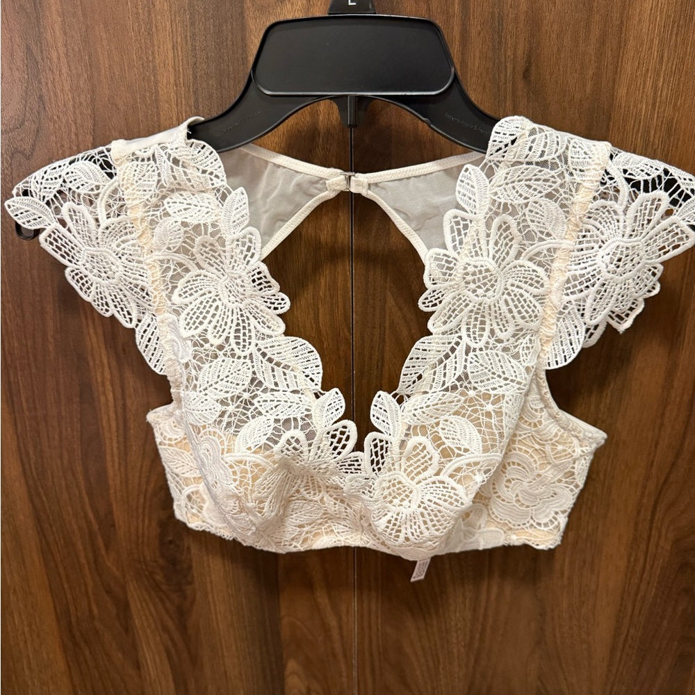 Victoria’s Secret Dream Angels Demi Bralette, Size 36C